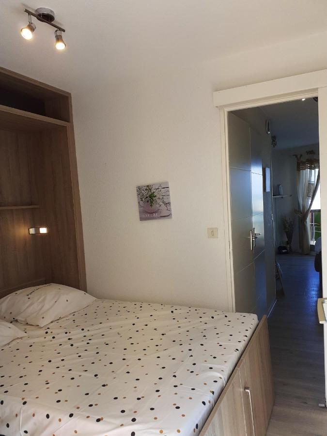 Appartement d'une chambre a Quiberon a 50 m de la plage avec vue sur la mer balcon amenage et wifi Extérieur photo
